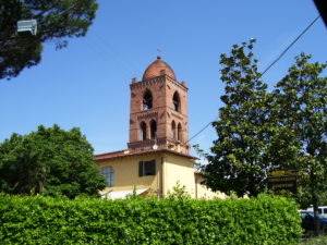 Vignole (Quarrata) campanile della Chiesa di San Michele